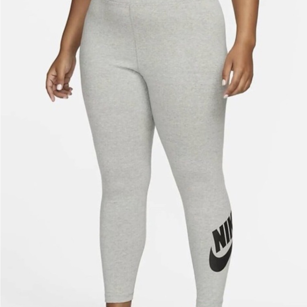 Nike Heather Gray Leggings with Black Logo 2X
